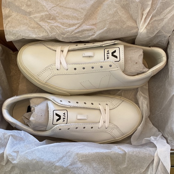 Brand new Veja Esplar - Picture 8 of 8